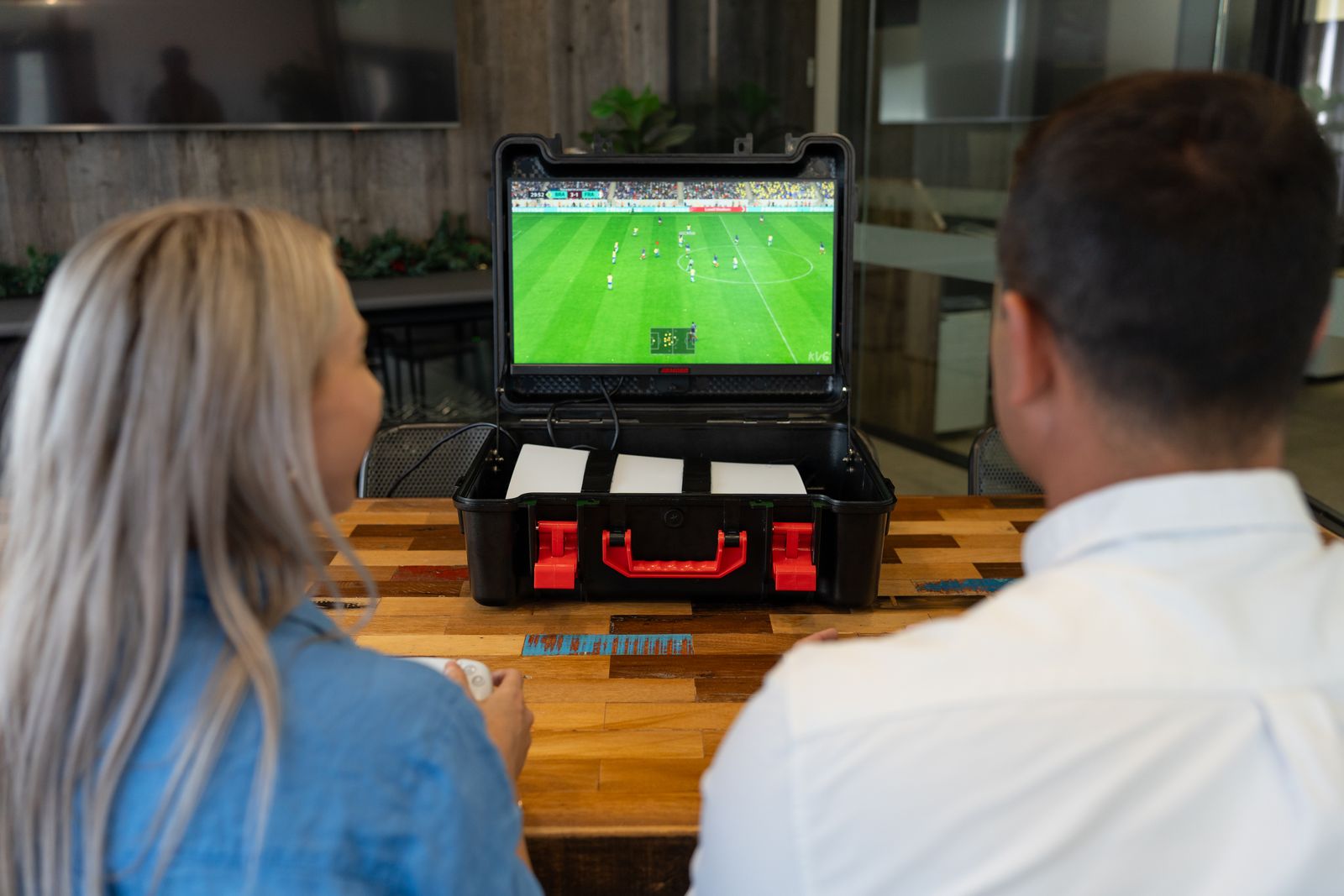 Armorr GAMERSBOX Portable Gaming Monitor, 21.5” FHD, IPS Resolution, 1920 x 1080 Freesync, 48 Hz~75 Hz for PS5, PS4, Xbox Armorr GAMERSBOX Portable Gaming Monitor, 21.5” FHD, IPS Resolution, 1920 x 1080 Freesync, 48 Hz~75 Hz for PS5, PS4, Xbox